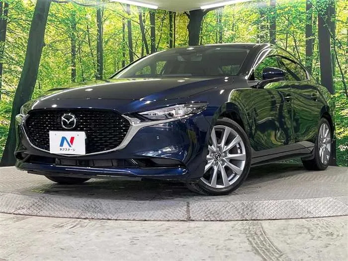 Mazda Mazda3 2023 — фото 1, купить с доставкой в Москву