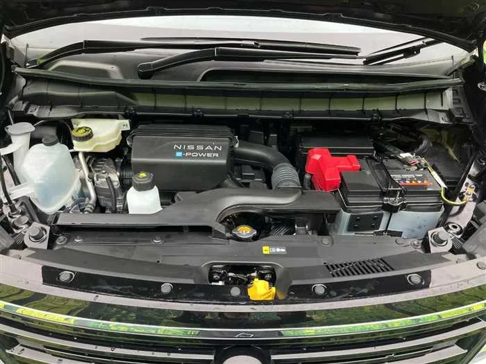Nissan Serena 2024 — миниатюра 2