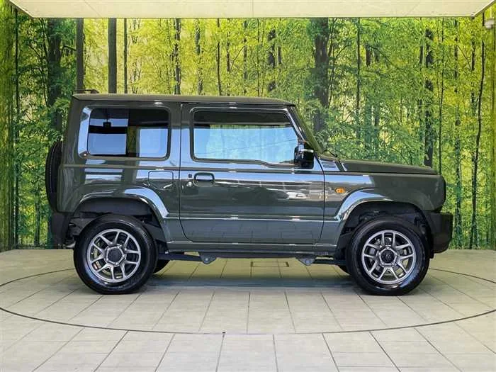 Suzuki Jimny 2025 — миниатюра 5
