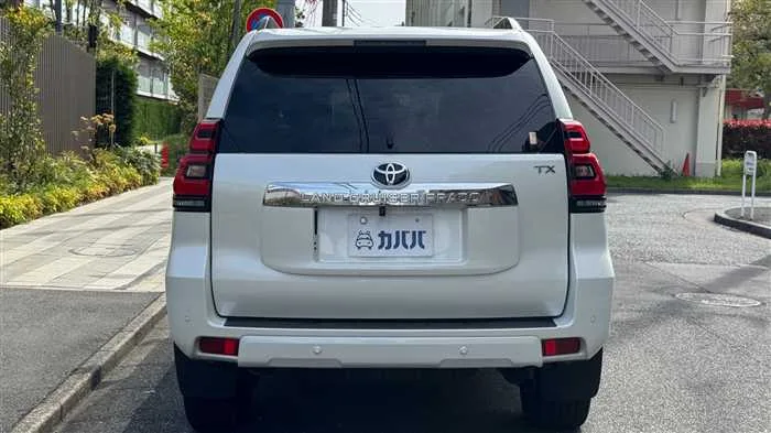 Toyota Land Cruiser Prado 2.7TX L 2023 — миниатюра 4