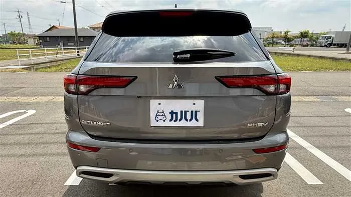 Mitsubishi OUTLANDER PHEV G 2023 — миниатюра 4