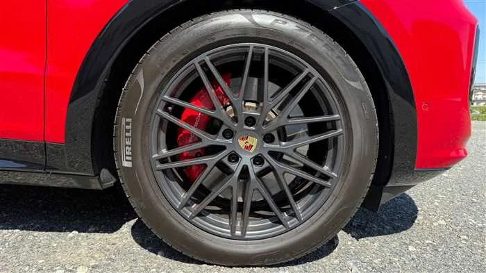 Porsche Cayenne GTS 2024 — миниатюра 5
