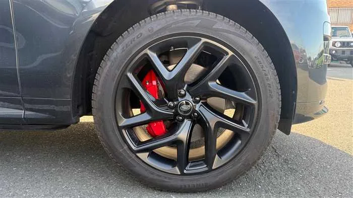 Land Rover Range Rover Sport SE 300PS 2023 — миниатюра 3