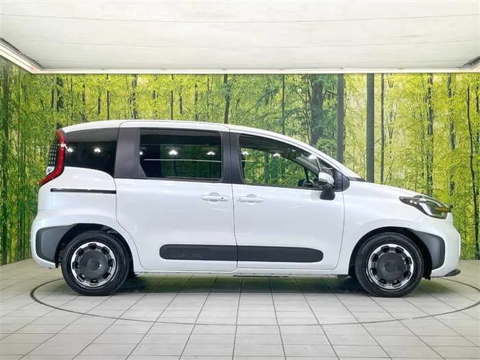 Toyota Sienta 2025 — миниатюра 3