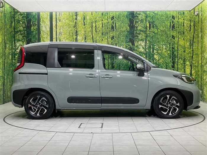 Toyota Sienta 2023 — миниатюра 3