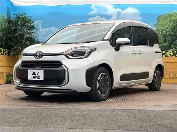 Toyota Sienta 2024 — миниатюра 2