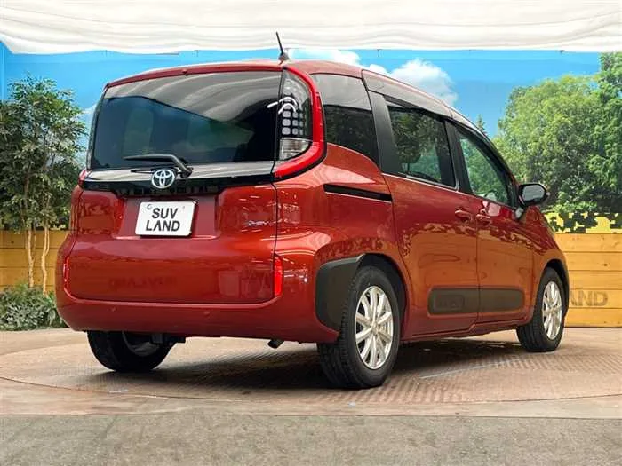 Toyota Sienta 2025 — миниатюра 3