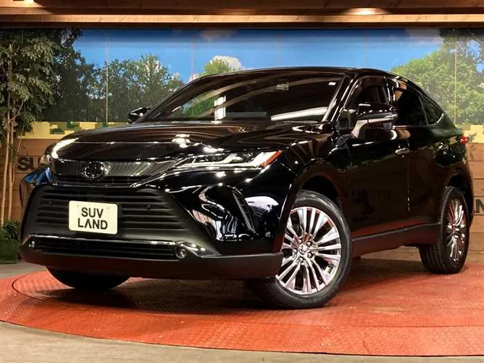 Toyota Harrier 2023 — фото 1, купить с доставкой в Москву