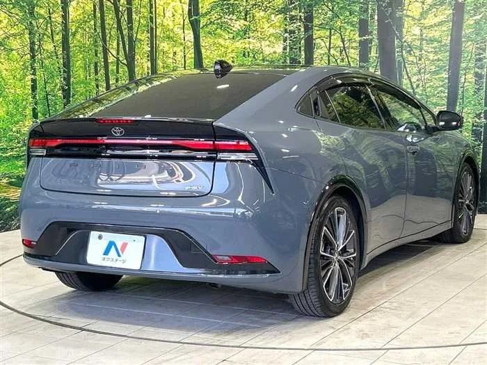 Toyota Prius 2023 — миниатюра 3