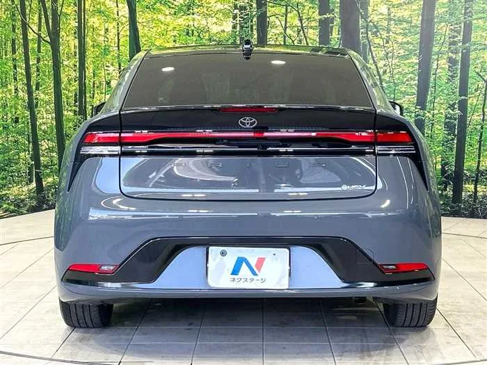 Toyota Prius 2023 — миниатюра 5