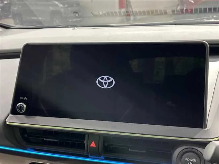 Toyota Prius 2023 — миниатюра 2