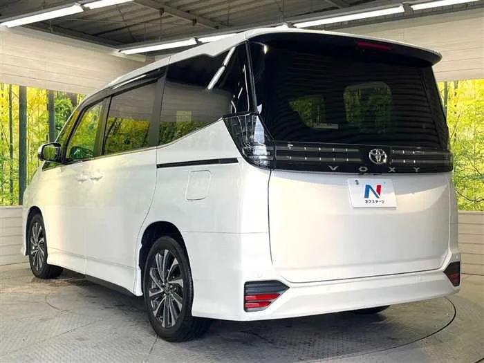 Toyota Voxy 2025 — миниатюра 5