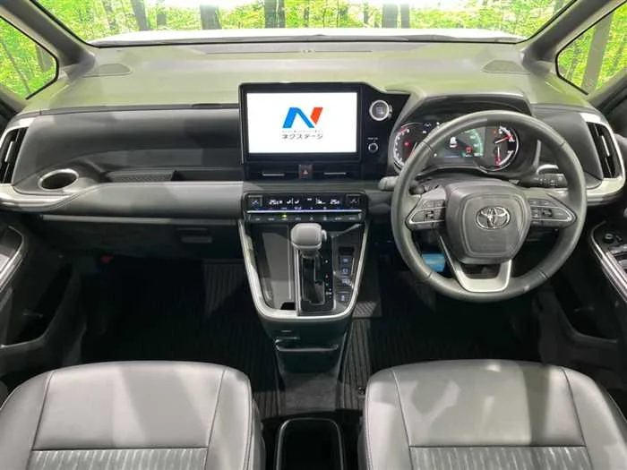 Toyota Noah 2023 — миниатюра 3