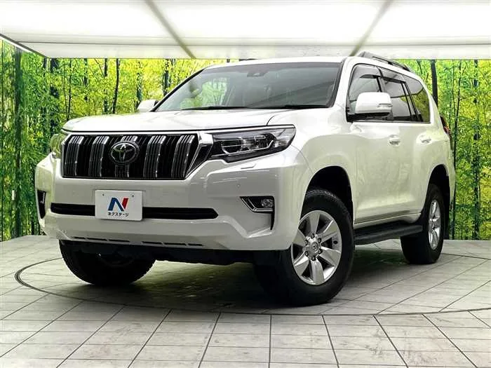Toyota Land Cruiser Prado 2023 — фото 1, купить с доставкой в Москву