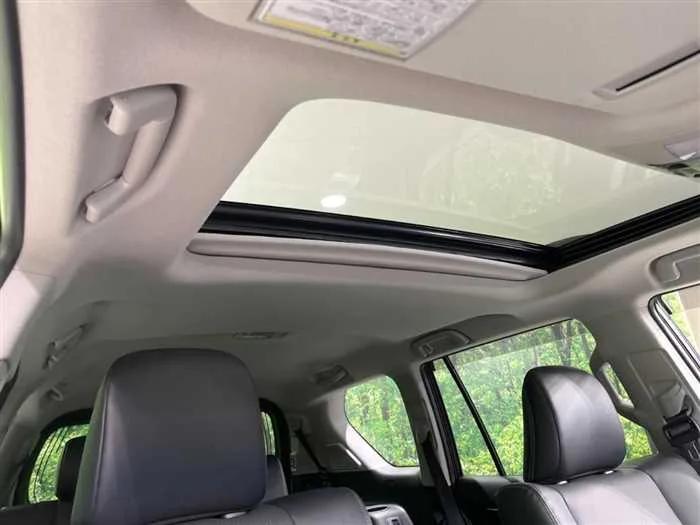 Toyota Land Cruiser Prado 2023 — миниатюра 3