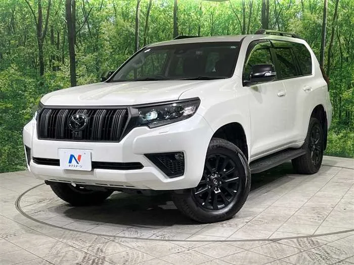 Toyota Land Cruiser Prado 2023 — фото 1, купить с доставкой в Москву