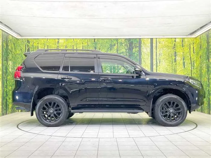 Toyota Land Cruiser Prado 2023 — миниатюра 3