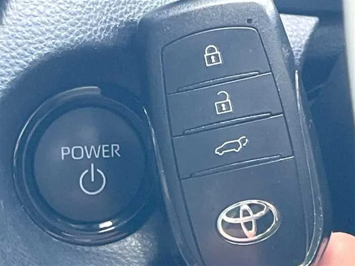 Toyota CorollaCross 2024 — миниатюра 2