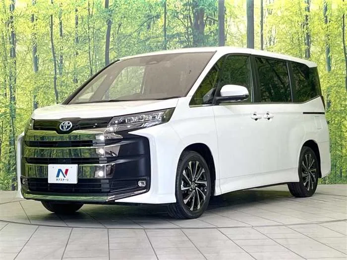 Toyota Noah 2023 — миниатюра 2