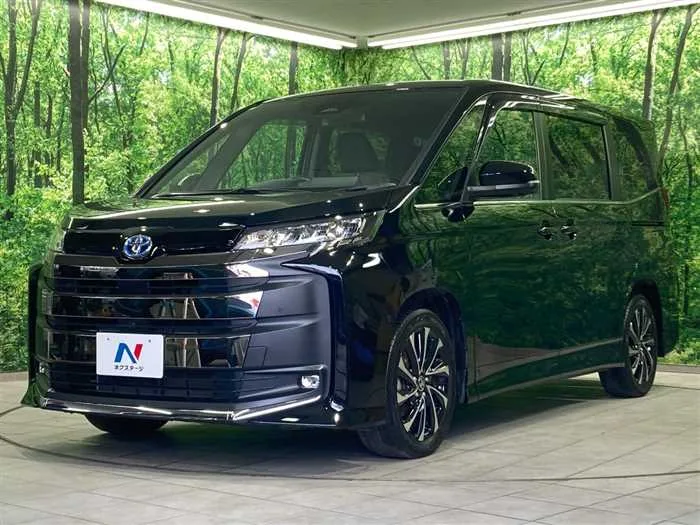 Toyota Noah 2025 — миниатюра 2