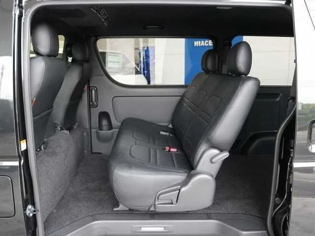 Toyota Hiace Van 2022 — миниатюра 3