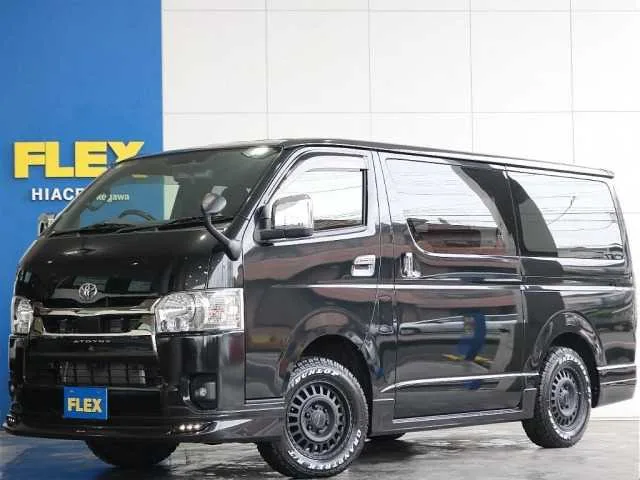 Toyota Hiace Van 2022 — фото 1, купить с доставкой в Москву