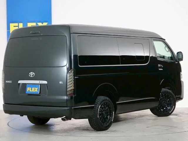 Toyota Hiace Wagon 2023 — миниатюра 2