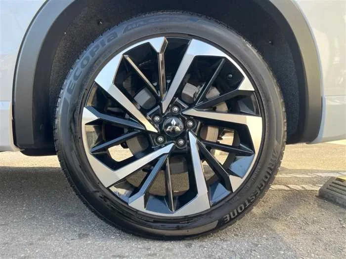 Mitsubishi OUTLANDER PHEV 2023 — миниатюра 2