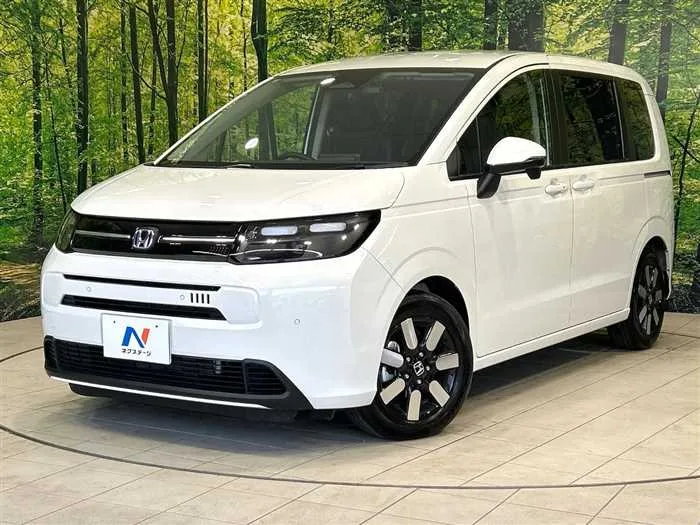 Honda Freed 2025 — фото 1, купить с доставкой в Москву
