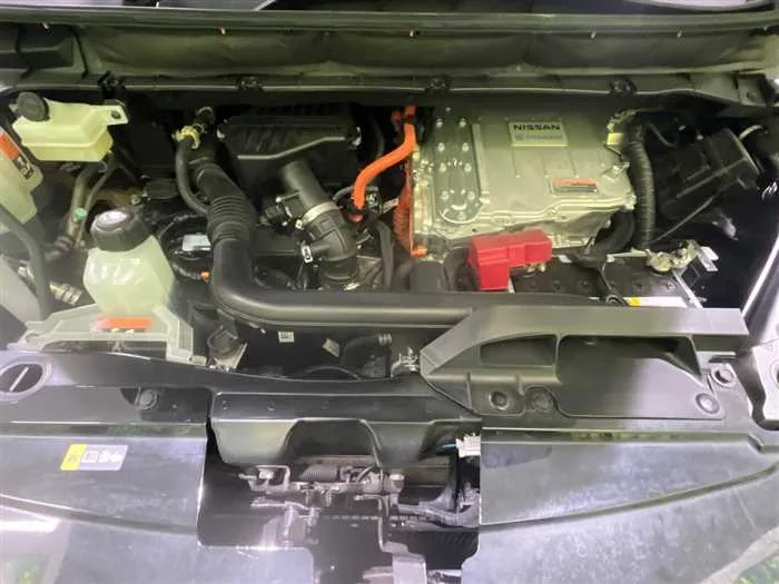 Nissan Serena 2022 — миниатюра 2