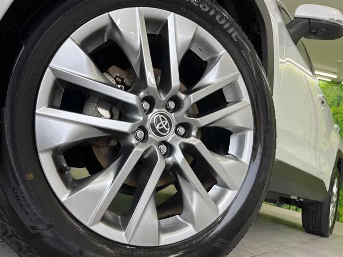 Toyota RAV4 2023 — миниатюра 2