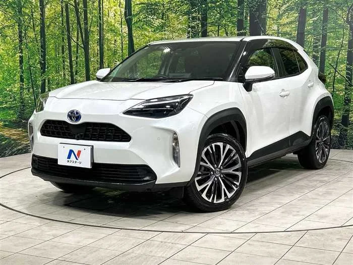 Toyota Yaris Cross 2022 — фото 1, купить с доставкой в Москву