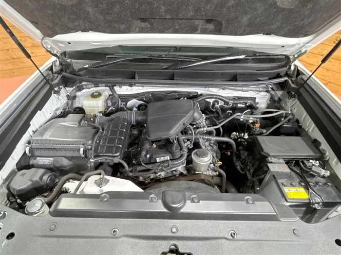Toyota Land Cruiser Prado 2022 — миниатюра 2