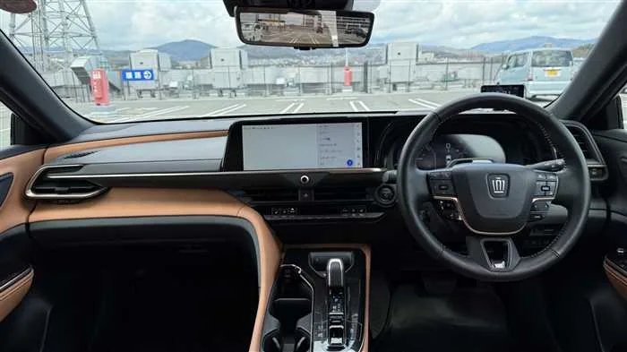 Toyota Crown Z 2024 — миниатюра 2