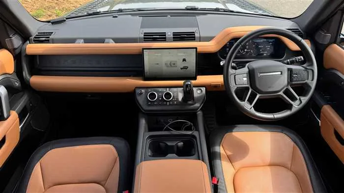 Land Rover Defender 90 X HSE D300 2024 — миниатюра 2