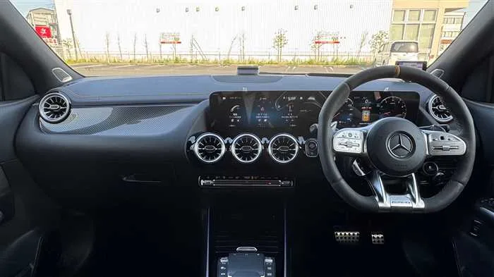 Mercedes-Benz GLA-Class GLA45 S 4MATIC+ 2023 — миниатюра 2