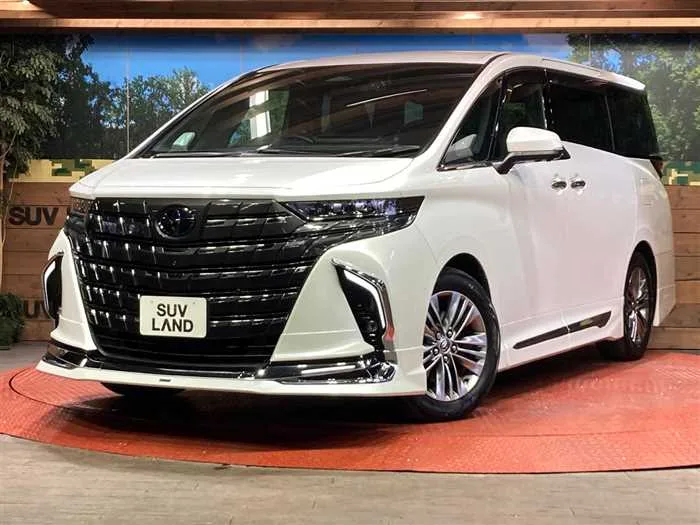 Toyota Alphard Hybrid 2023 — фото 1, купить с доставкой в Москву