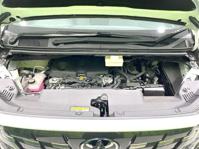 Toyota Alphard Hybrid 2023 — миниатюра 2