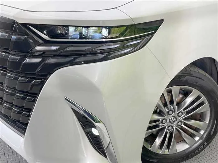 Toyota Alphard Hybrid 2023 — миниатюра 3