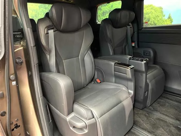 Toyota Alphard Hybrid 2023 — миниатюра 3