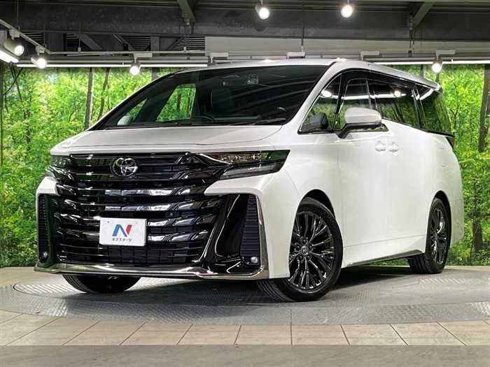 Toyota Vellfire 2024 — фото 1, купить с доставкой в Москву