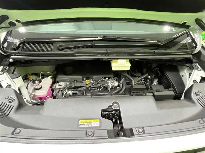 Toyota Alphard Hybrid 2024 — миниатюра 2