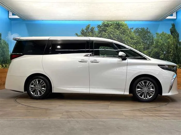 Toyota Alphard Hybrid 2024 — миниатюра 3