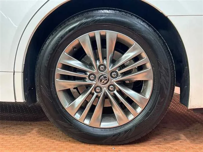 Toyota Alphard 2023 — миниатюра 3