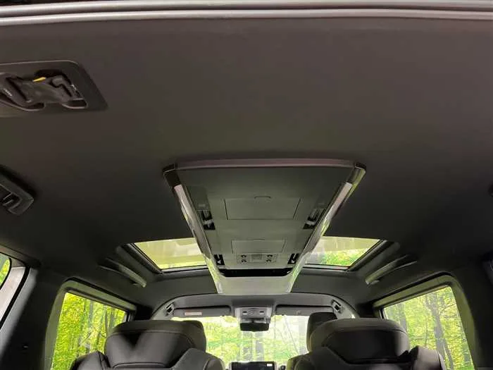 Toyota Alphard 2024 — миниатюра 2