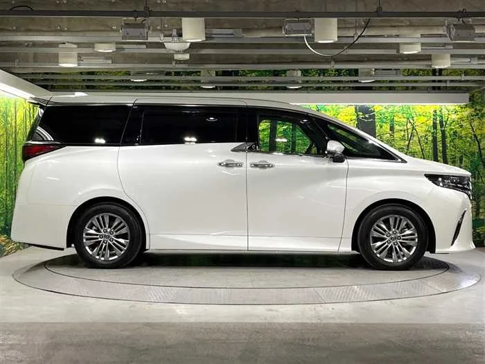 Toyota Alphard 2025 — миниатюра 3