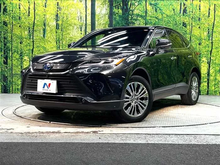 Toyota Harrier Hybrid 2023 — фото 1, купить с доставкой в Москву