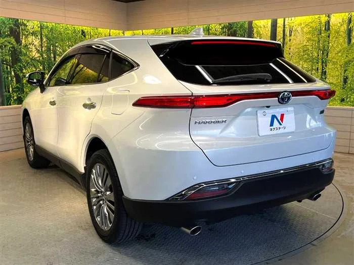 Toyota Harrier Hybrid 2023 — миниатюра 3