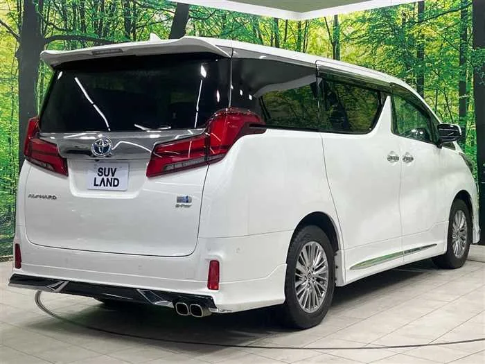 Toyota Alphard Hybrid 2022 — миниатюра 2