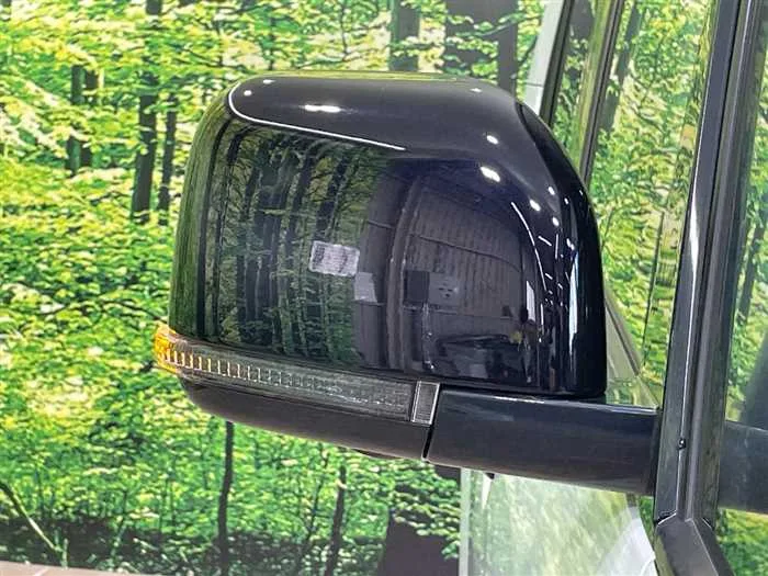Mitsubishi Delica D:5 2025 — миниатюра 3